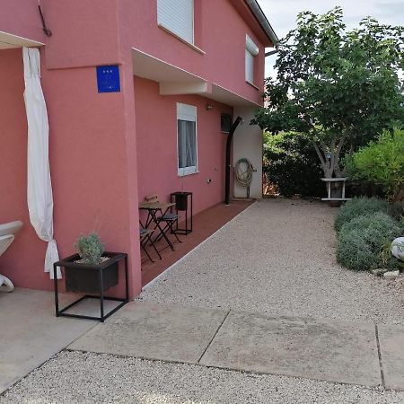 House For Rent Paola Villa Ražanac Buitenkant foto