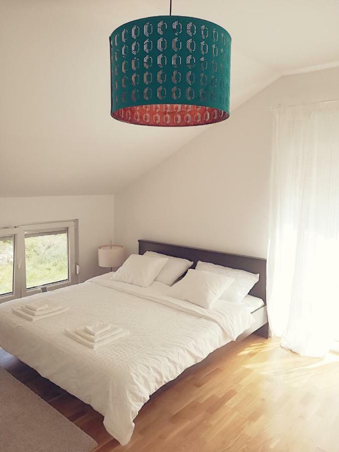 House For Rent Paola Villa Ražanac Buitenkant foto